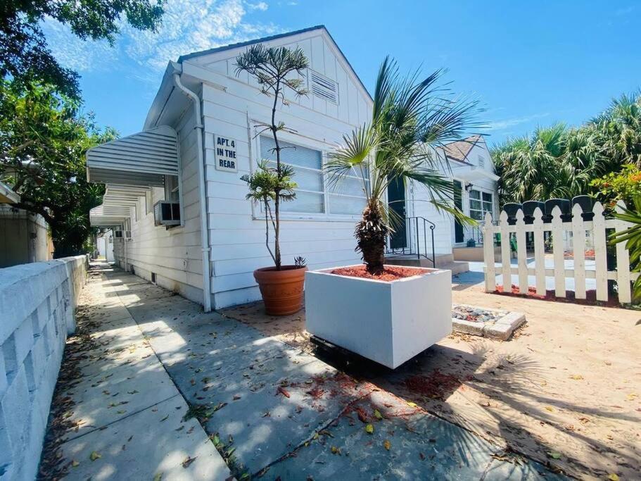 Steps To Beach & Downtown! Cozy Beach Bungalow #1 Lake Worth Beach Kültér fotó